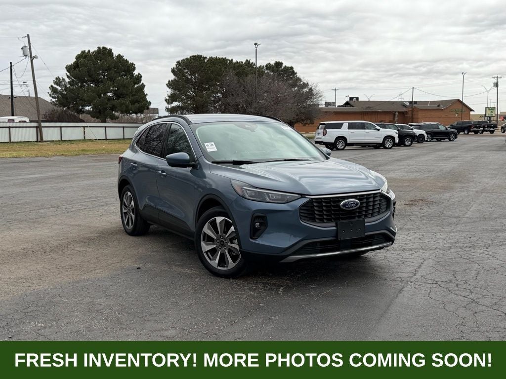 2025 Ford Escape Hybrid Platinum