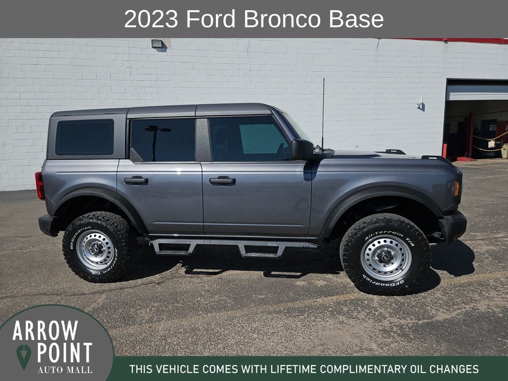 2023 Ford Bronco Base