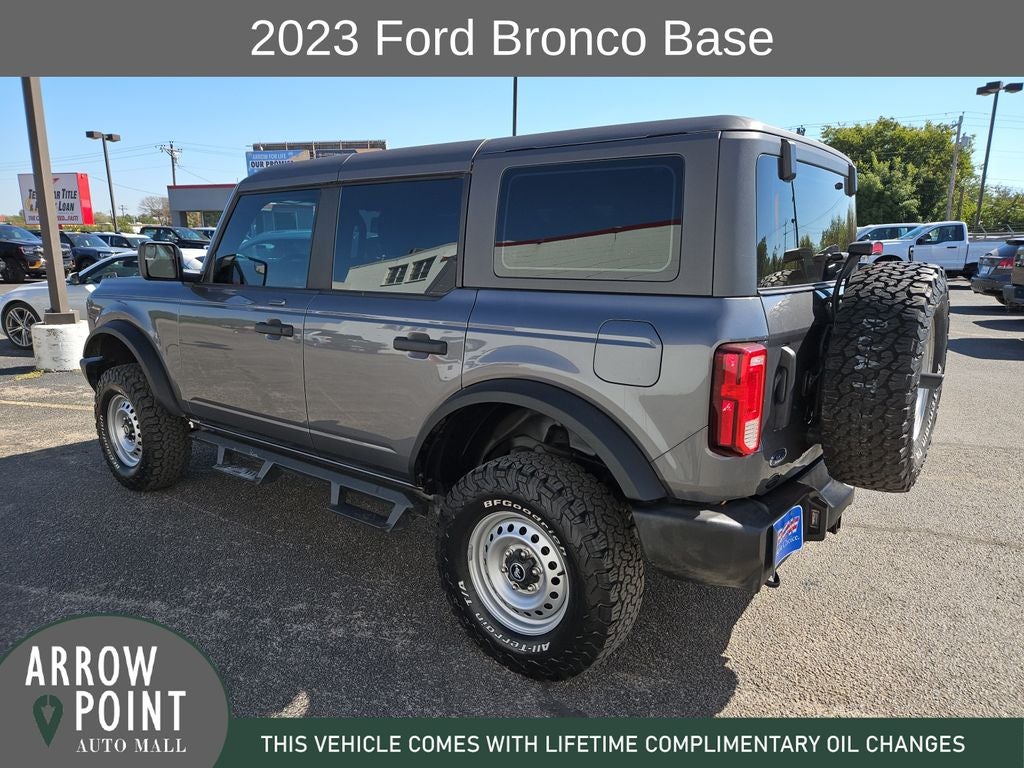 2023 Ford Bronco Base