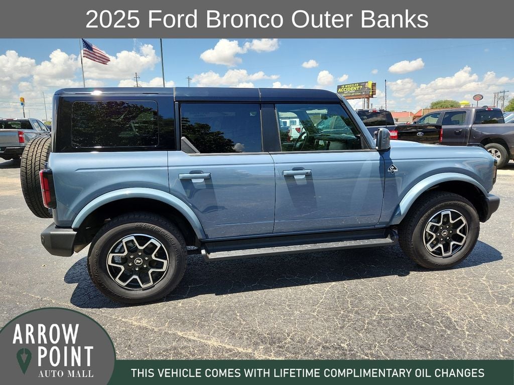 2025 Ford Bronco Outer Banks