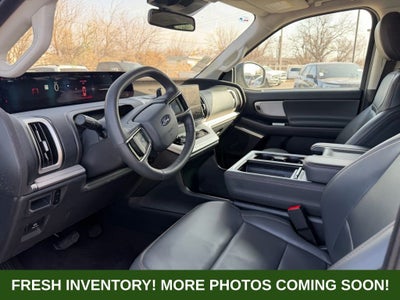 2025 Ford Expedition Active