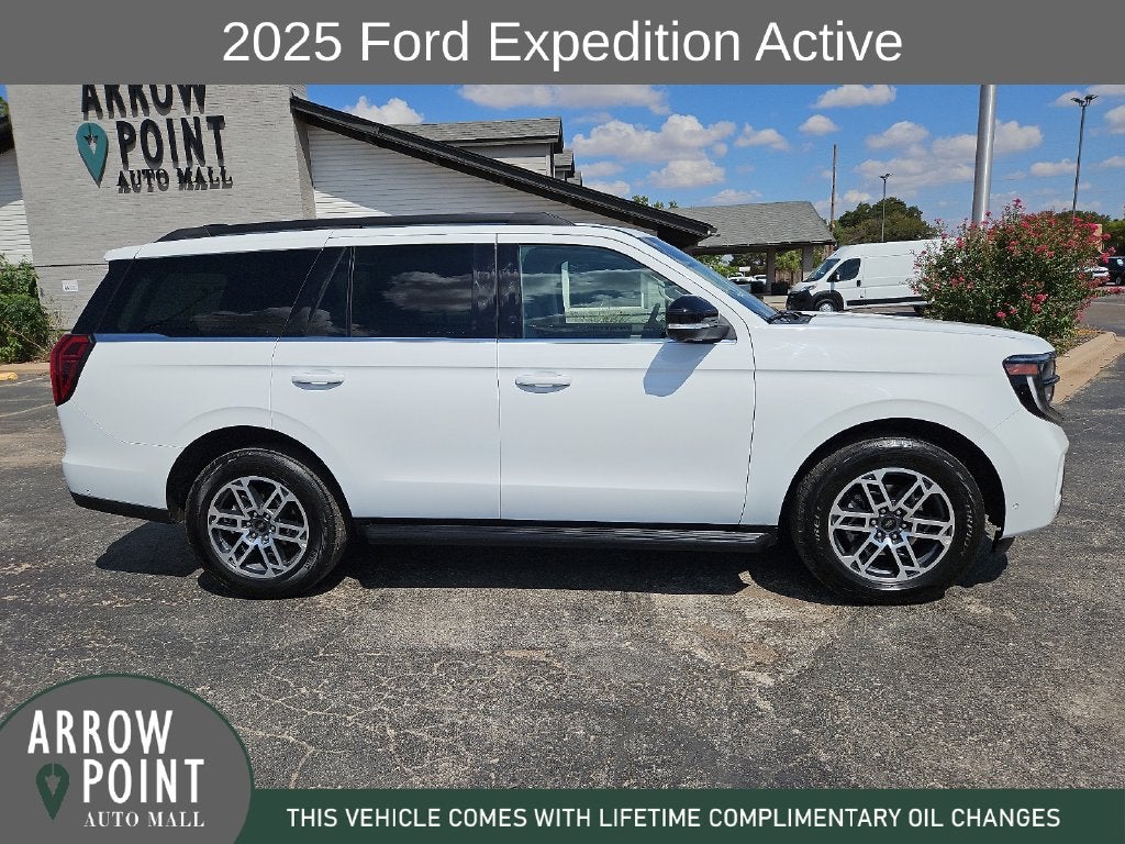 2025 Ford Expedition Active
