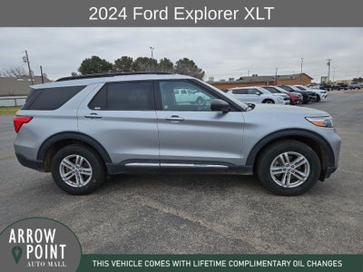 2024 Ford Explorer XLT