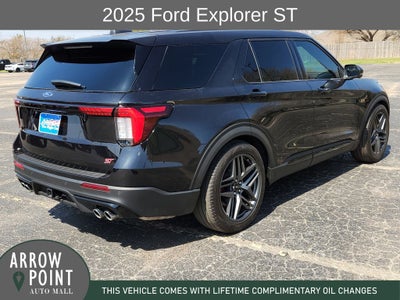 2025 Ford Explorer ST