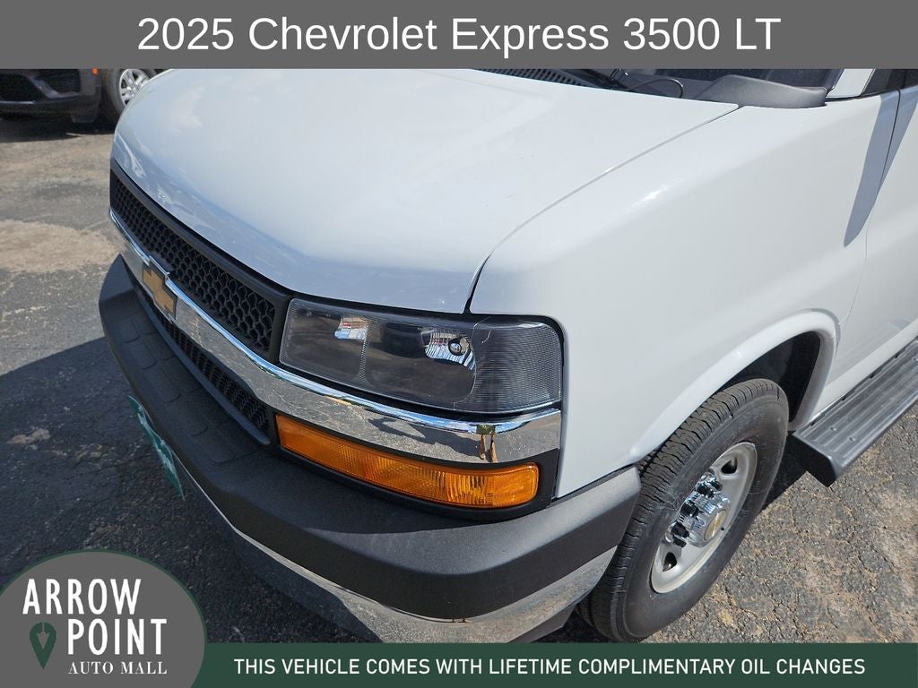 2025 Chevrolet Express 3500 LT Passenger