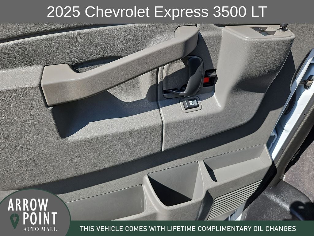 2025 Chevrolet Express 3500 LT Passenger