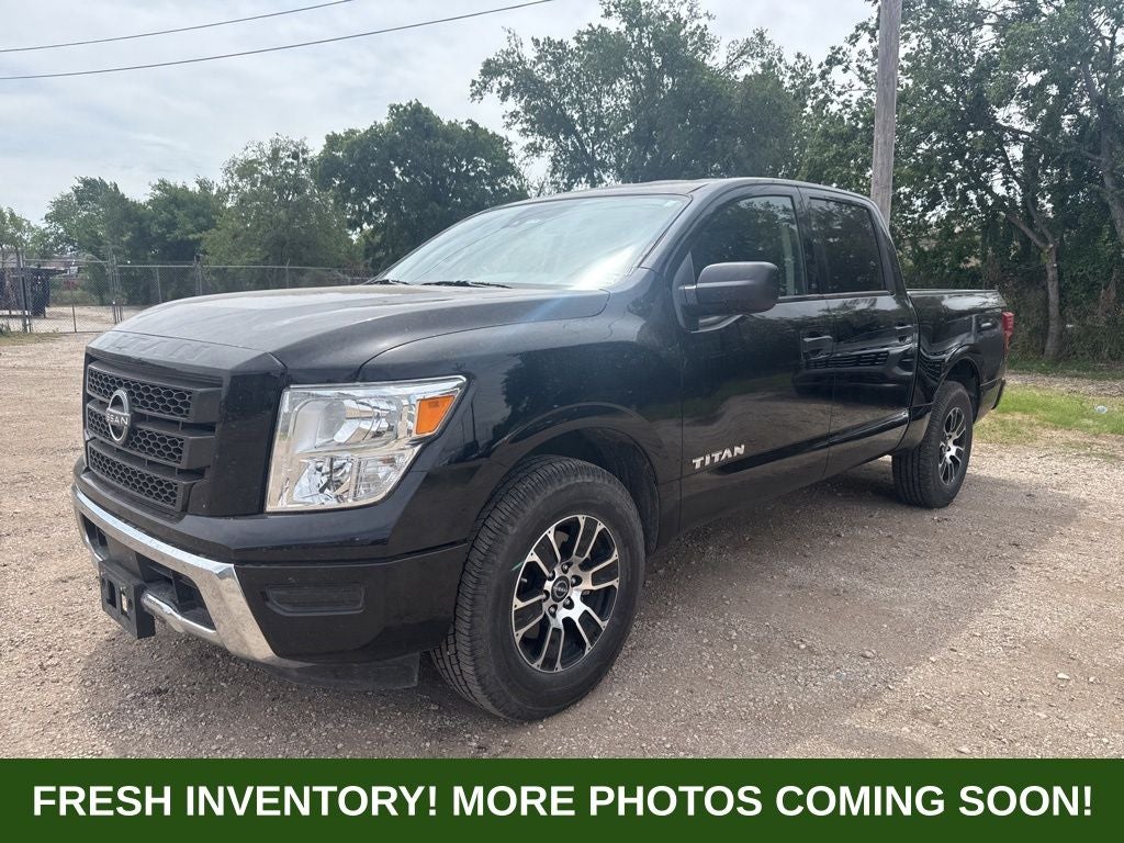 2024 Nissan Titan SV