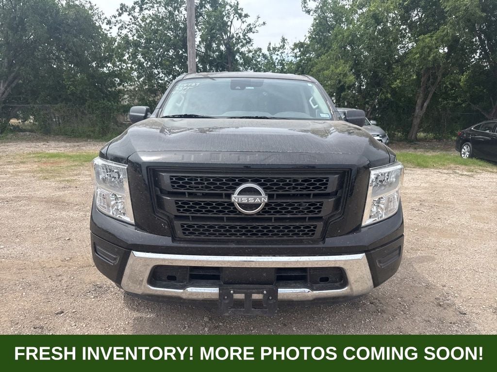 2024 Nissan Titan SV