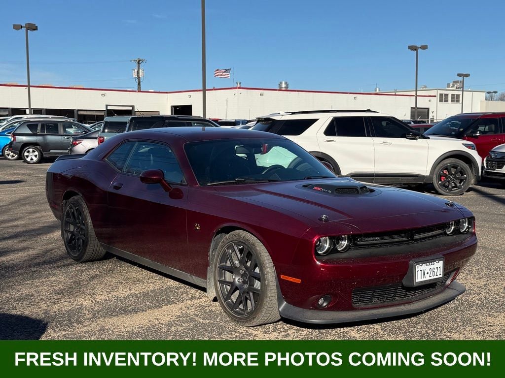 2017 Dodge Challenger 392 Hemi Scat Pack Shaker