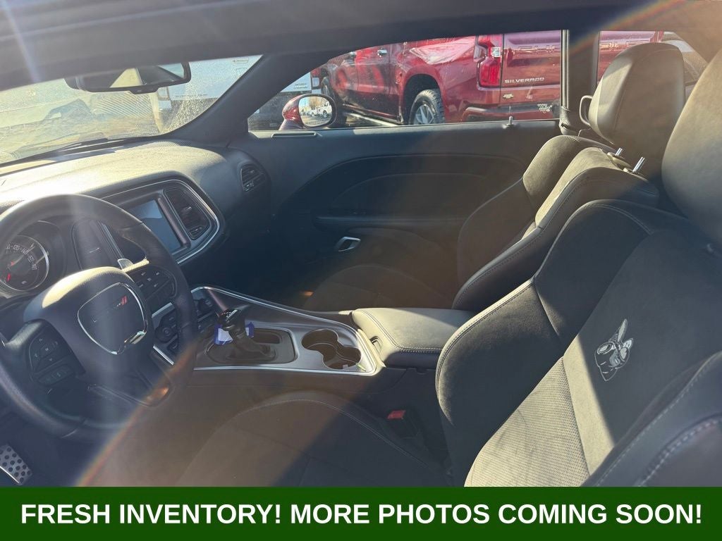 2017 Dodge Challenger 392 Hemi Scat Pack Shaker