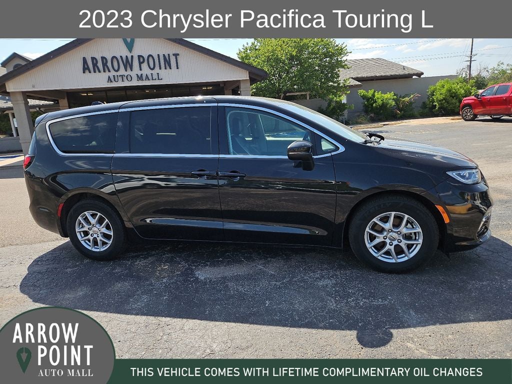 2023 Chrysler Pacifica Touring L