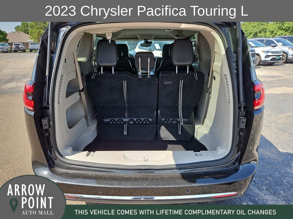 2023 Chrysler Pacifica Touring L