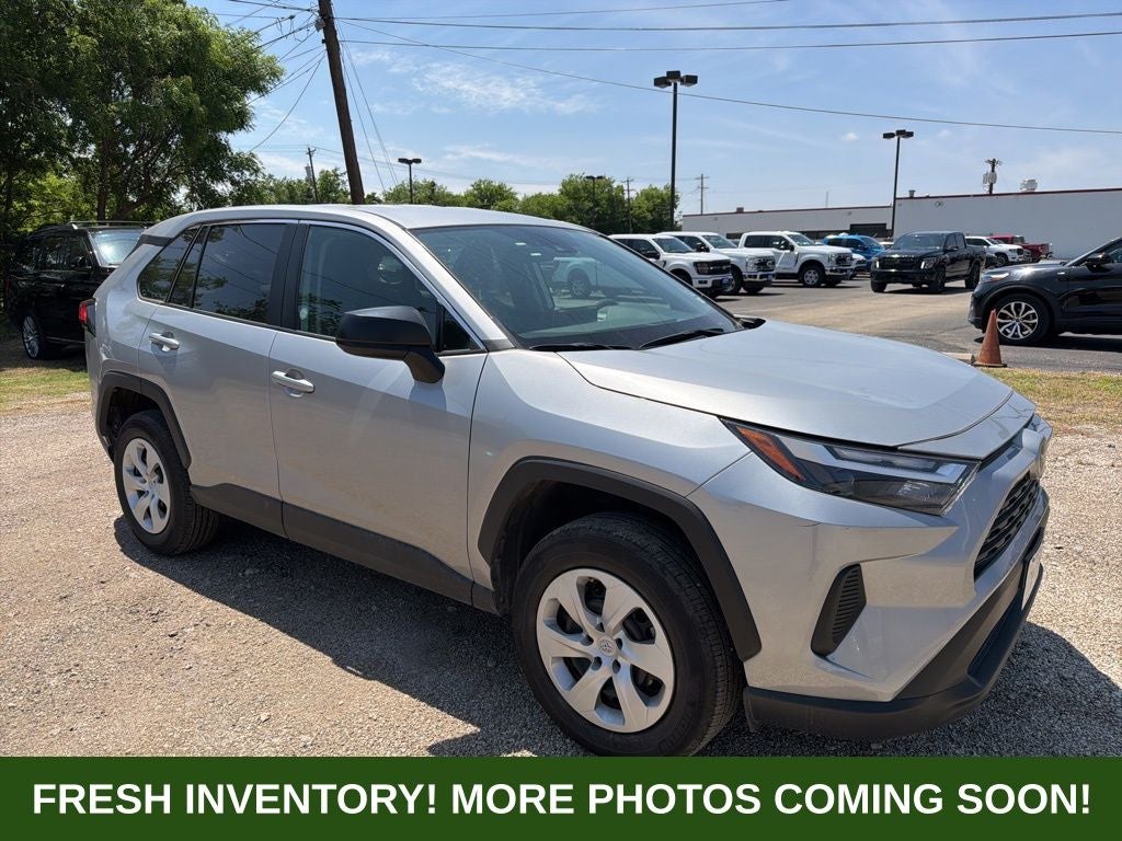 2025 Toyota RAV4 LE