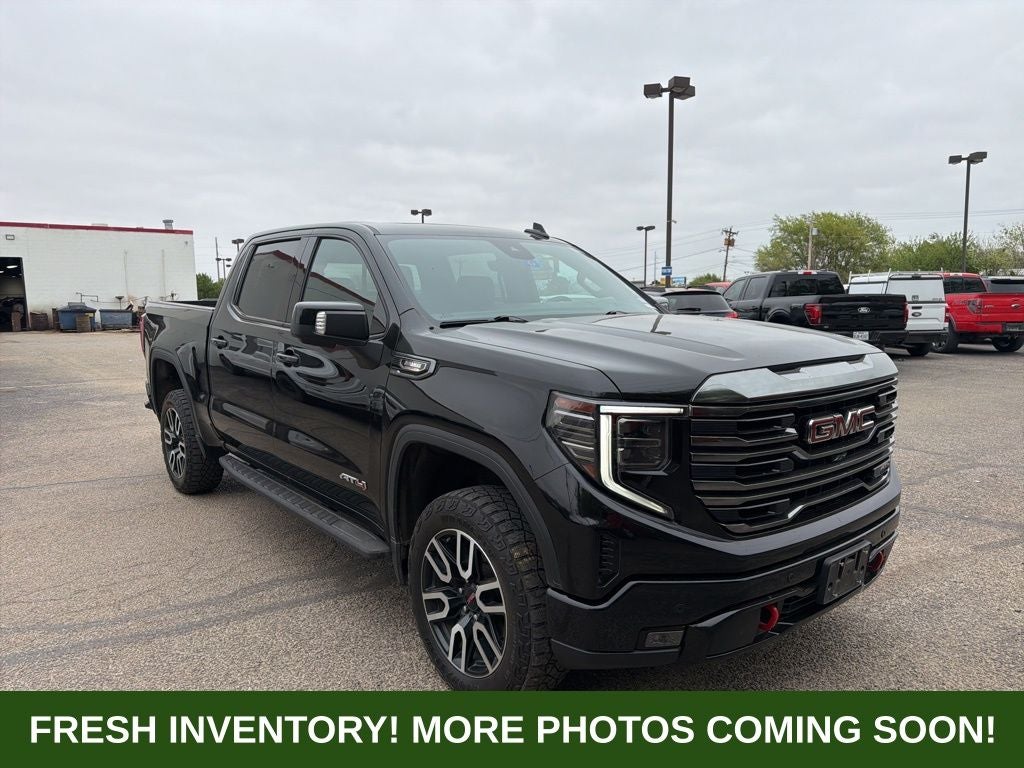 2023 GMC Sierra 1500 AT4
