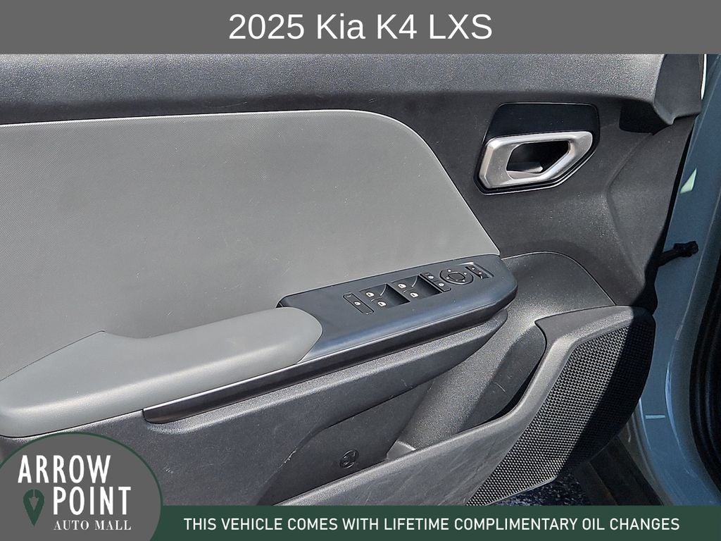 2025 Kia K4 LXS