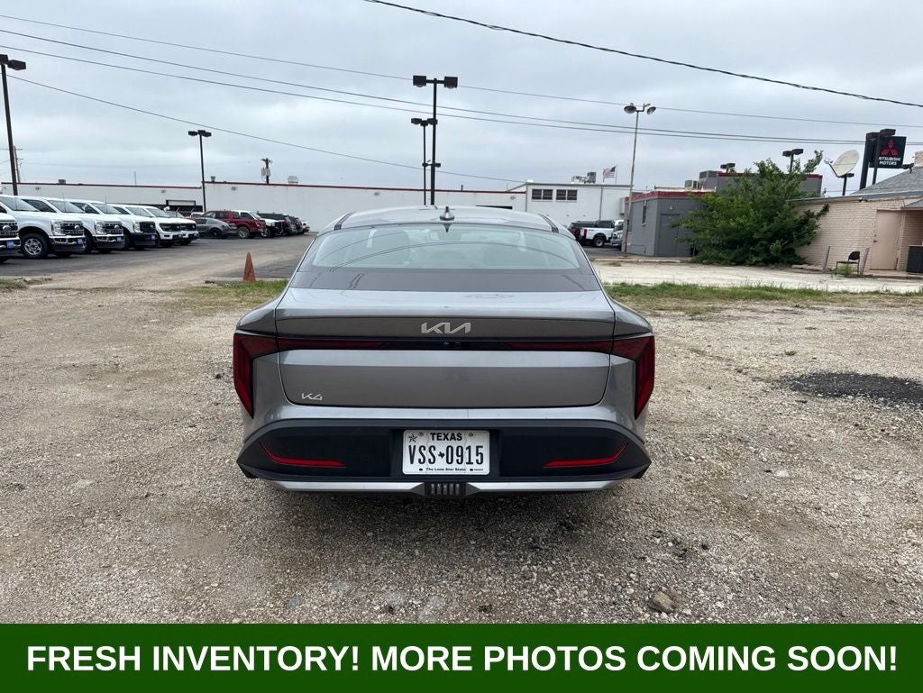 2025 Kia K4 LXS