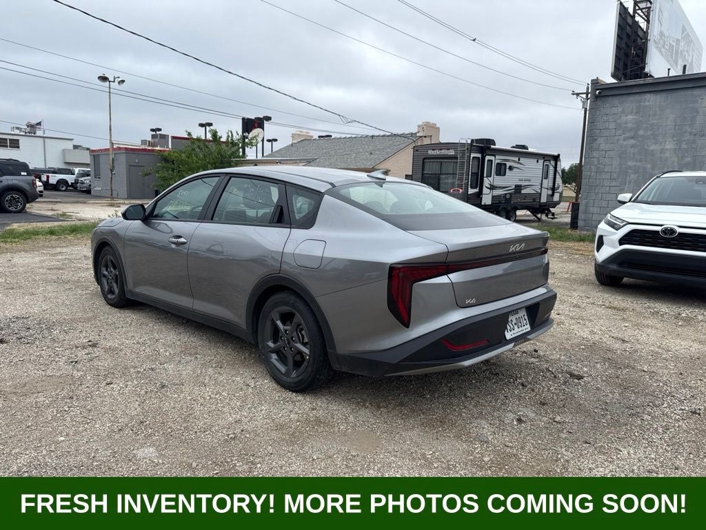 2025 Kia K4 LXS