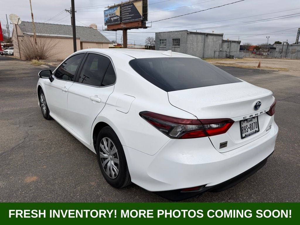 2022 Toyota Camry Hybrid LE