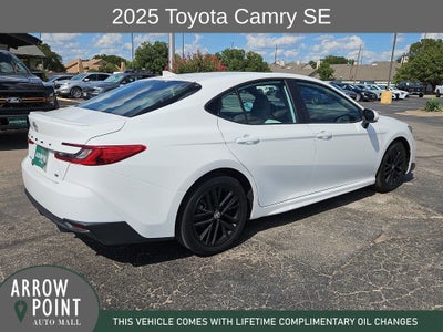 2025 Toyota Camry SE