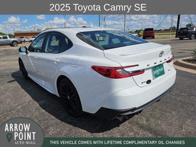 2025 Toyota Camry SE