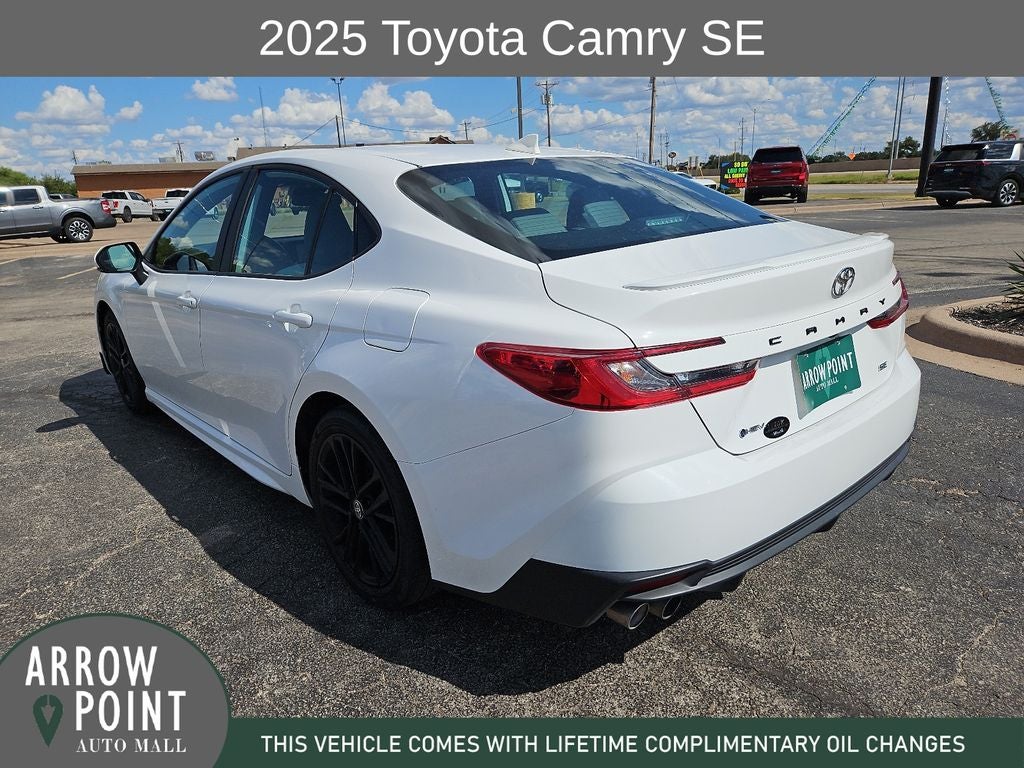 2025 Toyota Camry SE