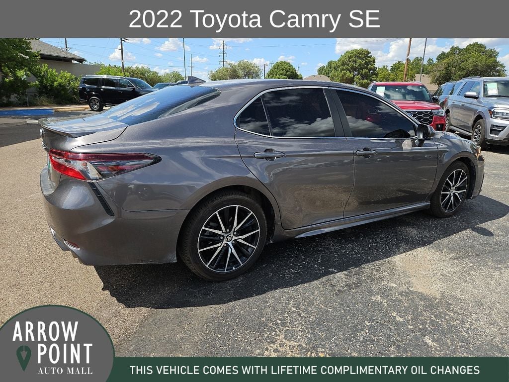 2022 Toyota Camry SE