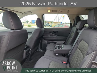 2025 Nissan Pathfinder SV