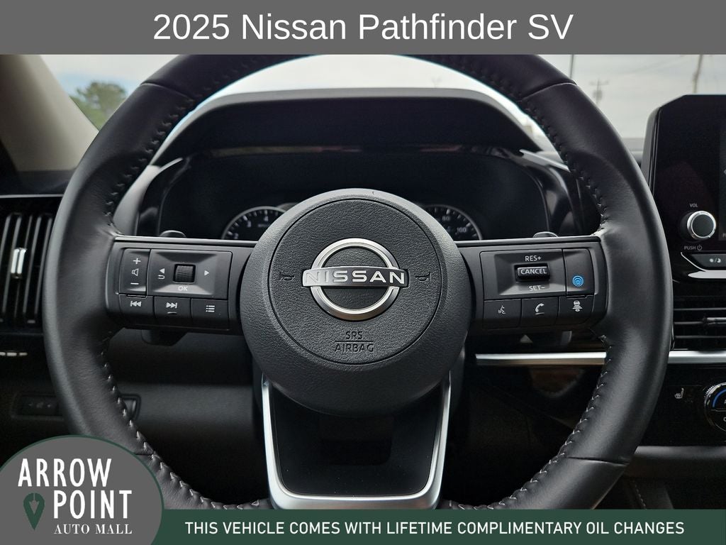 2025 Nissan Pathfinder SV