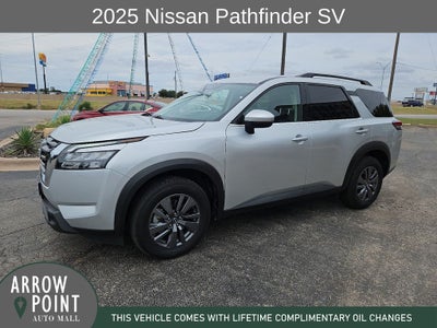 2025 Nissan Pathfinder SV