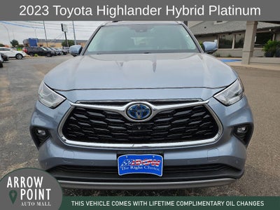 2023 Toyota Highlander Hybrid Platinum