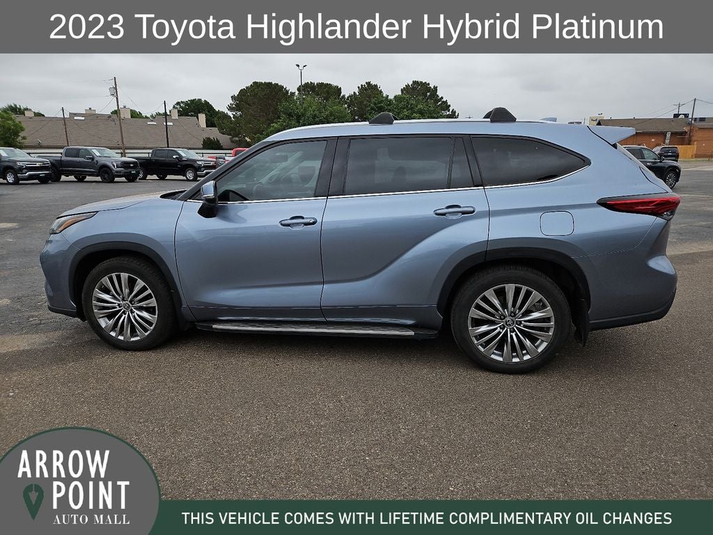 2023 Toyota Highlander Hybrid Platinum