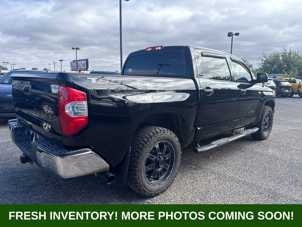 2017 Toyota Tundra SR5
