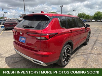 2024 Mitsubishi Outlander SE