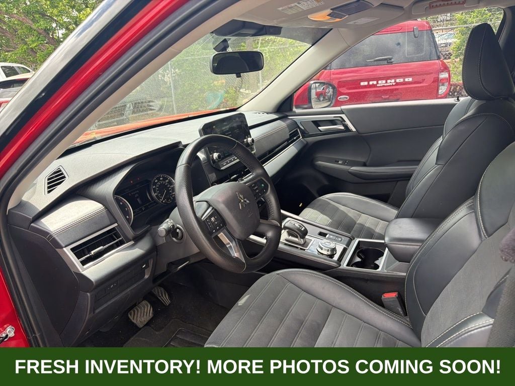 2024 Mitsubishi Outlander SE