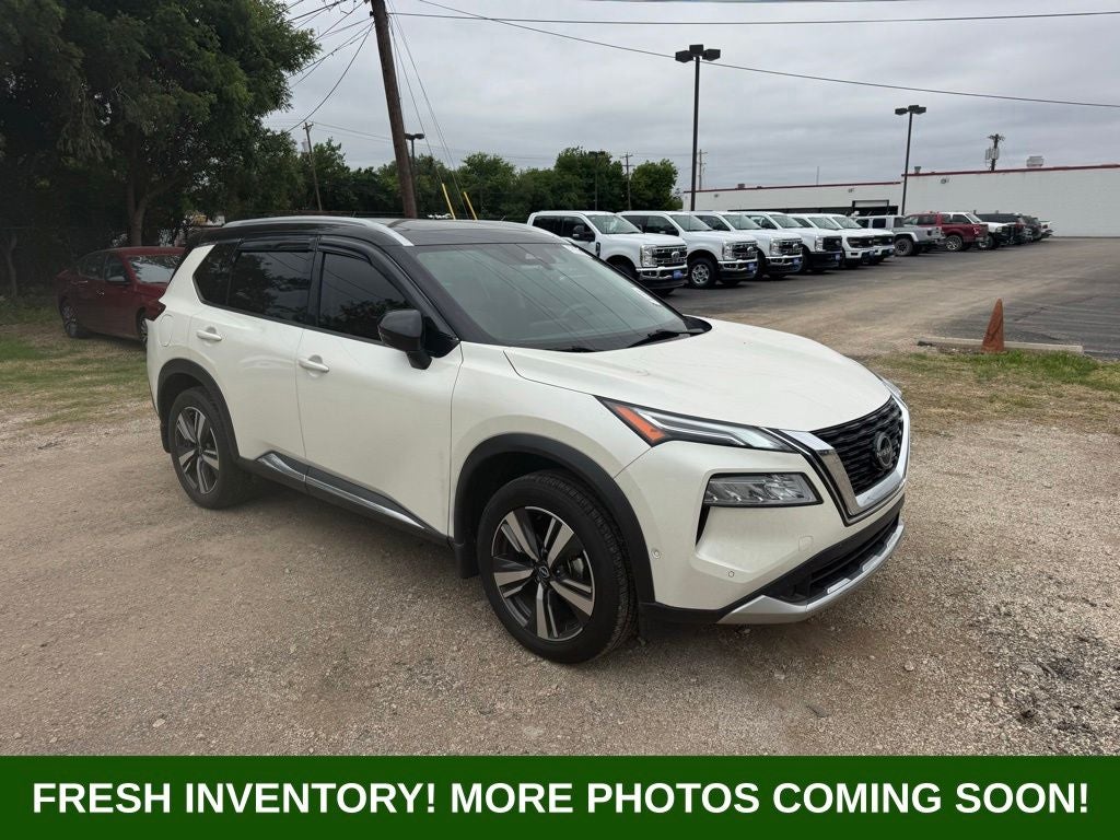 2023 Nissan Rogue Platinum AWD's photo