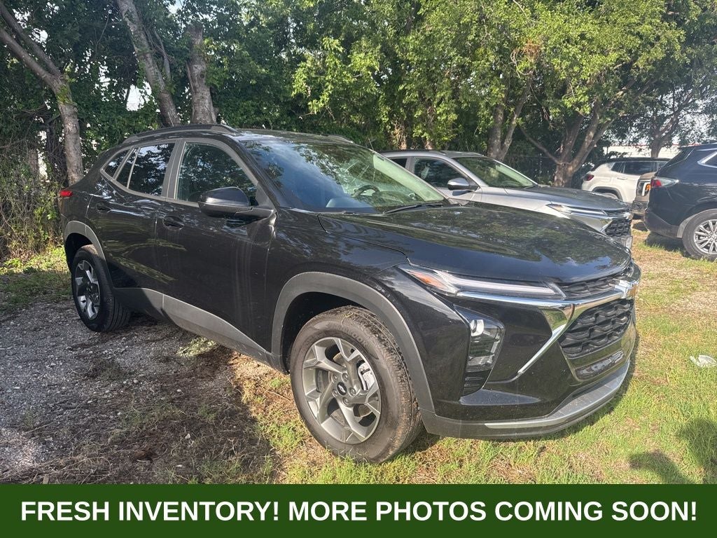 2025 Chevrolet Trax LT's photo