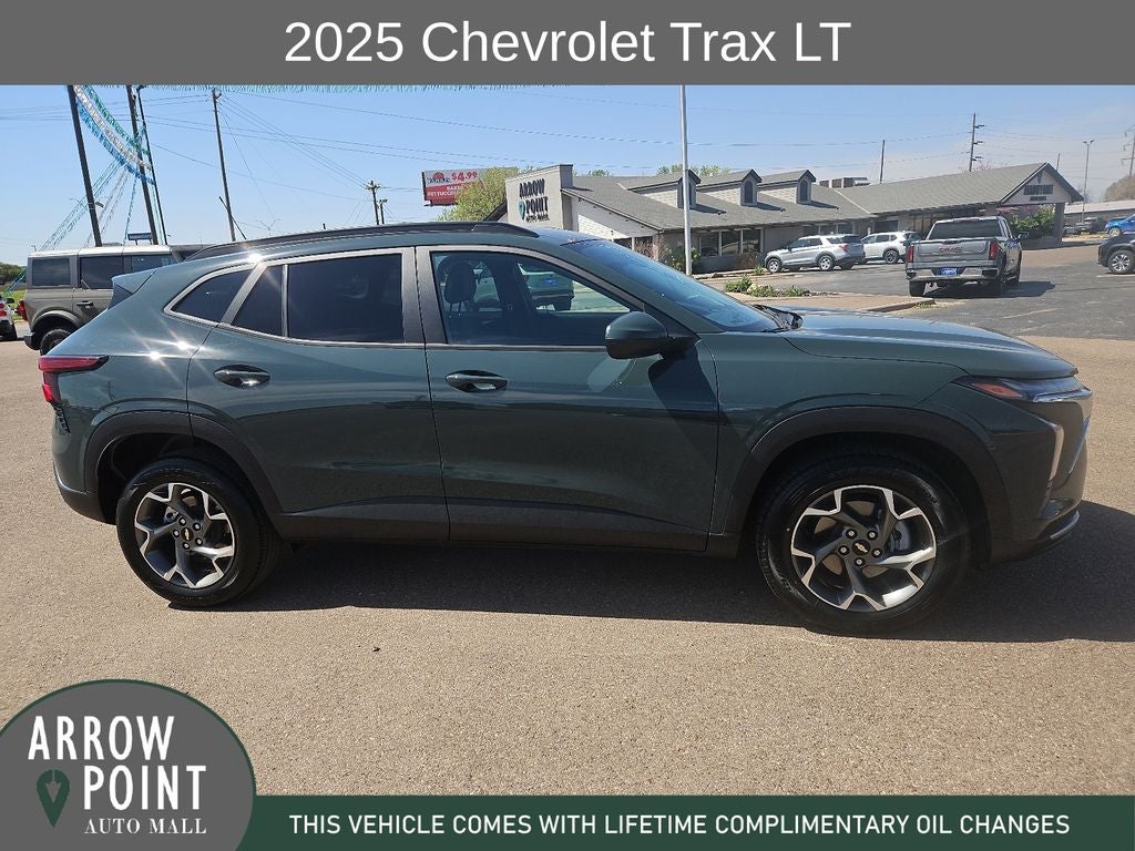 2025 Chevrolet Trax LT