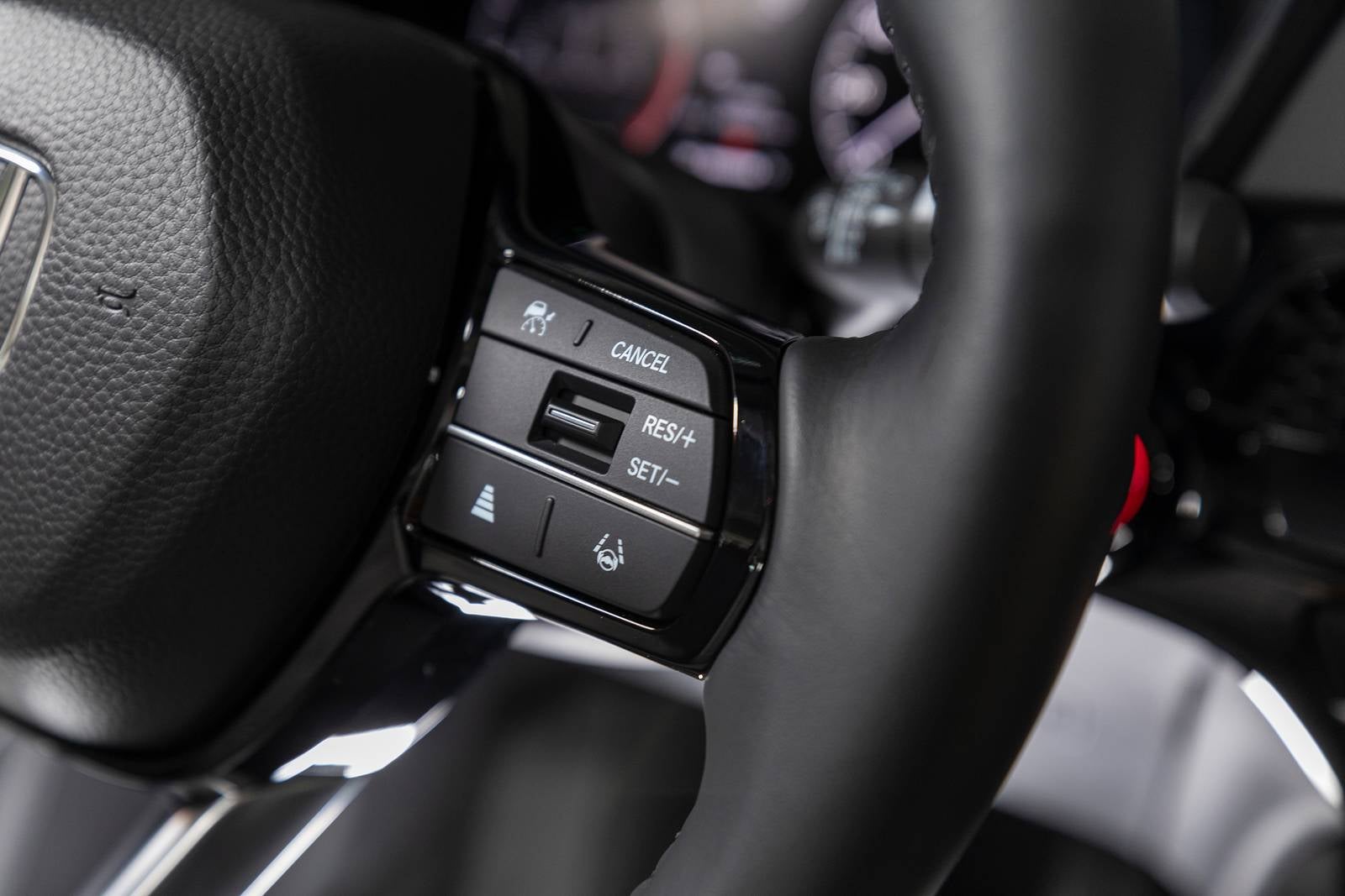 steering wheel features on a 2024 honda cr-v